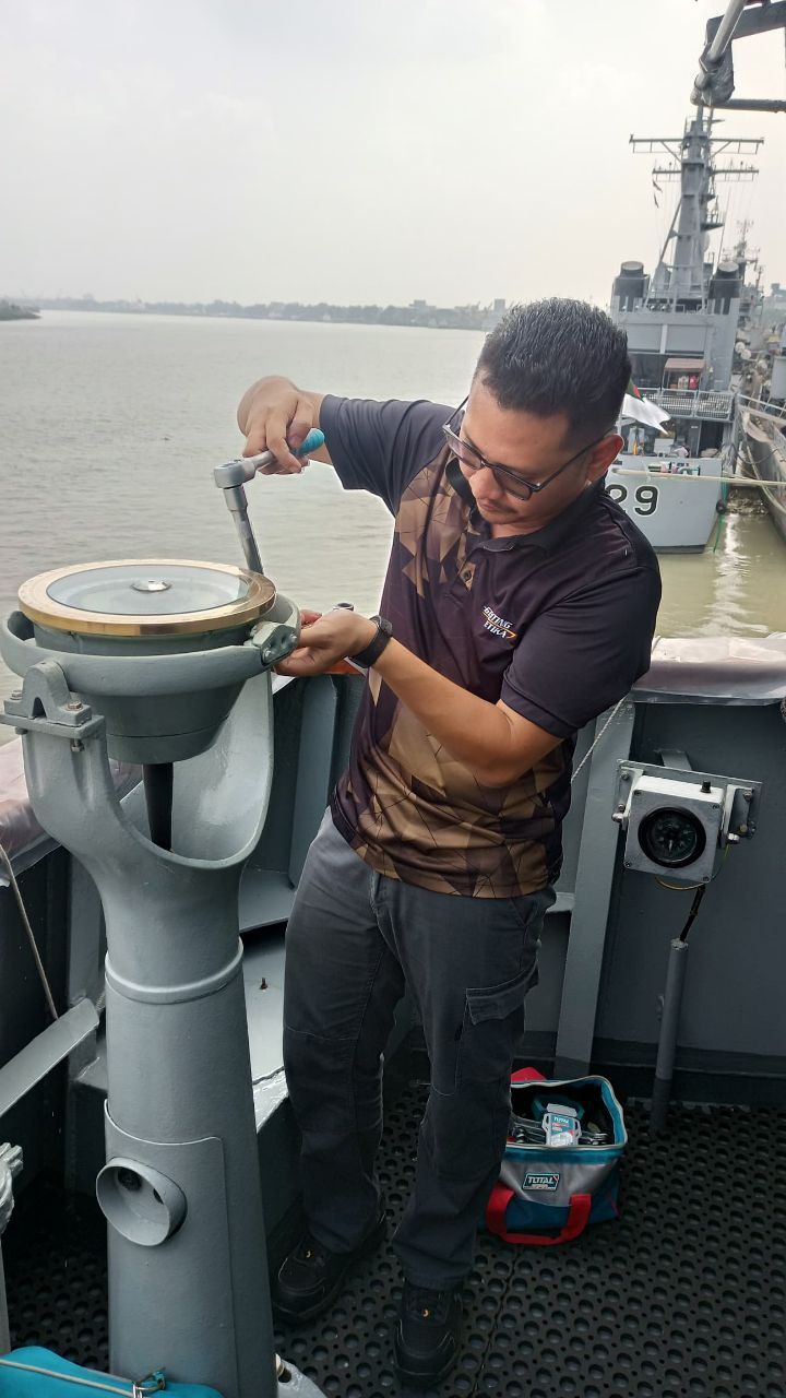 Gyro Repeater Installation